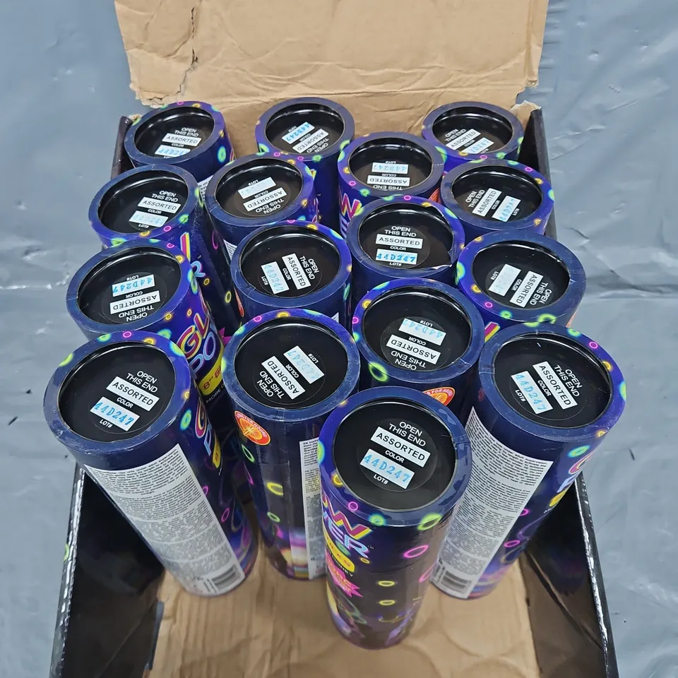 BOXED SET OF 16 GLOW POWER 8" GLOW STICK TUBES (100 GLOW STICKS PER TUBE) - COLLECTION ONLY
