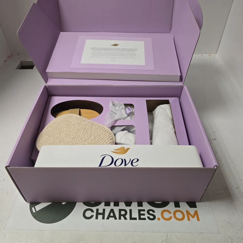 DOVE SHOWER GIFT SET