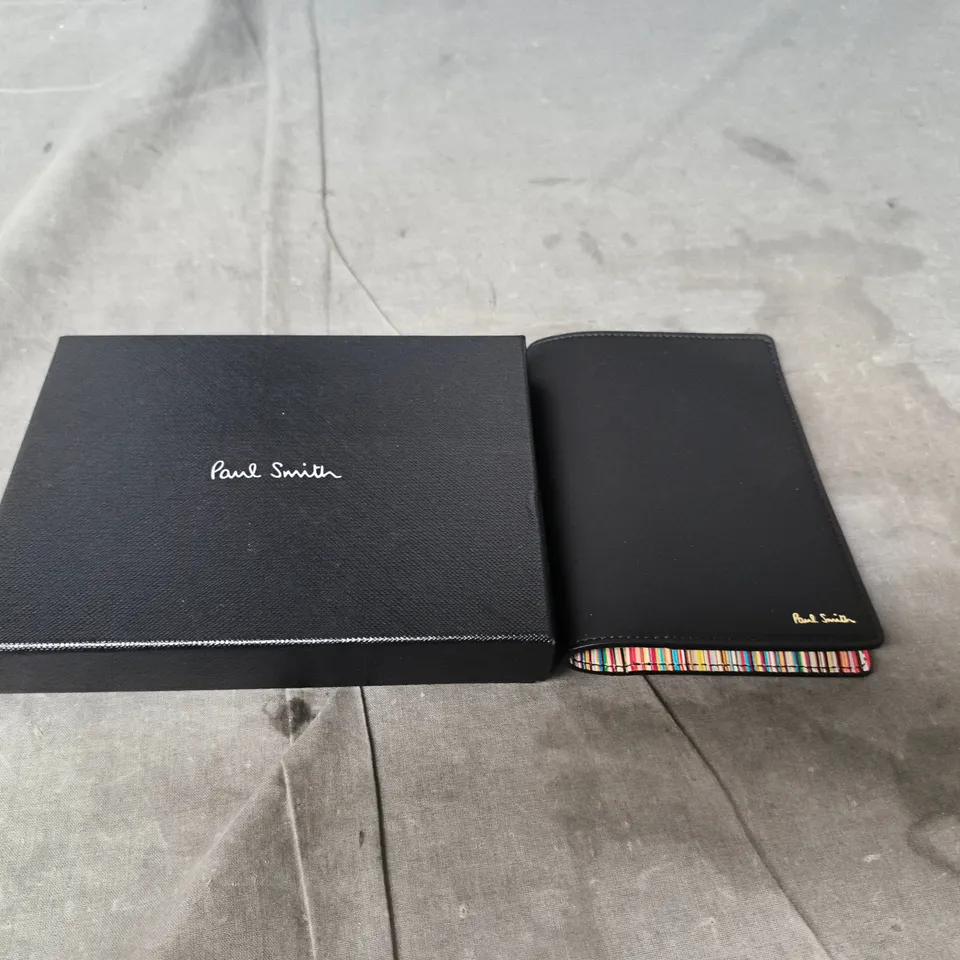 BOXED PAUL SMITH PASSPORT HOLDER 