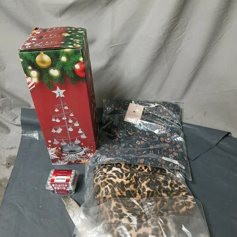 BOX OF APPROXIMATELY 15 ASSORTED HOUSEHOLD ITEMS TO INCLUDE CLOTHING, CHRISTMAS ORNAMENT, BATTERIES ETC
