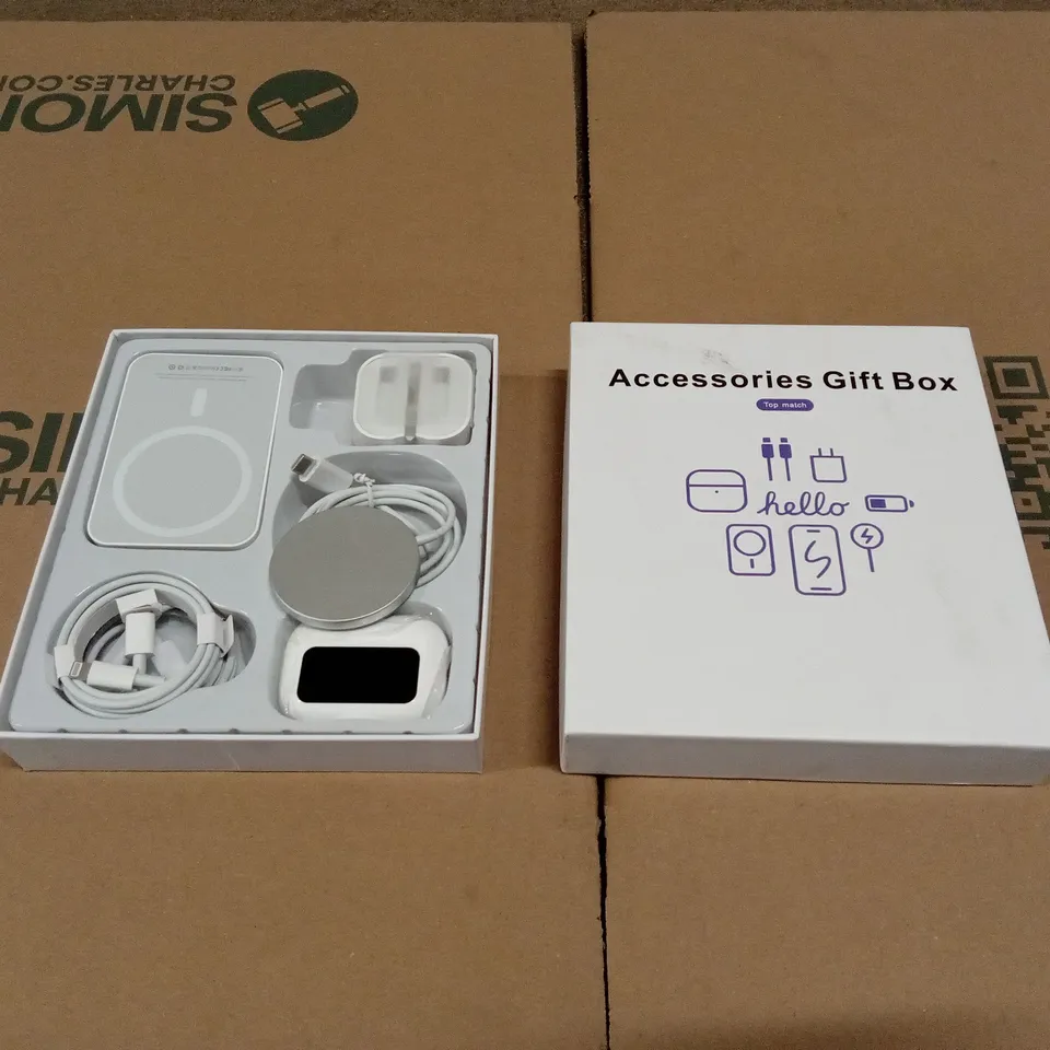 BOXED ACCESSORIES GIFT BOX
