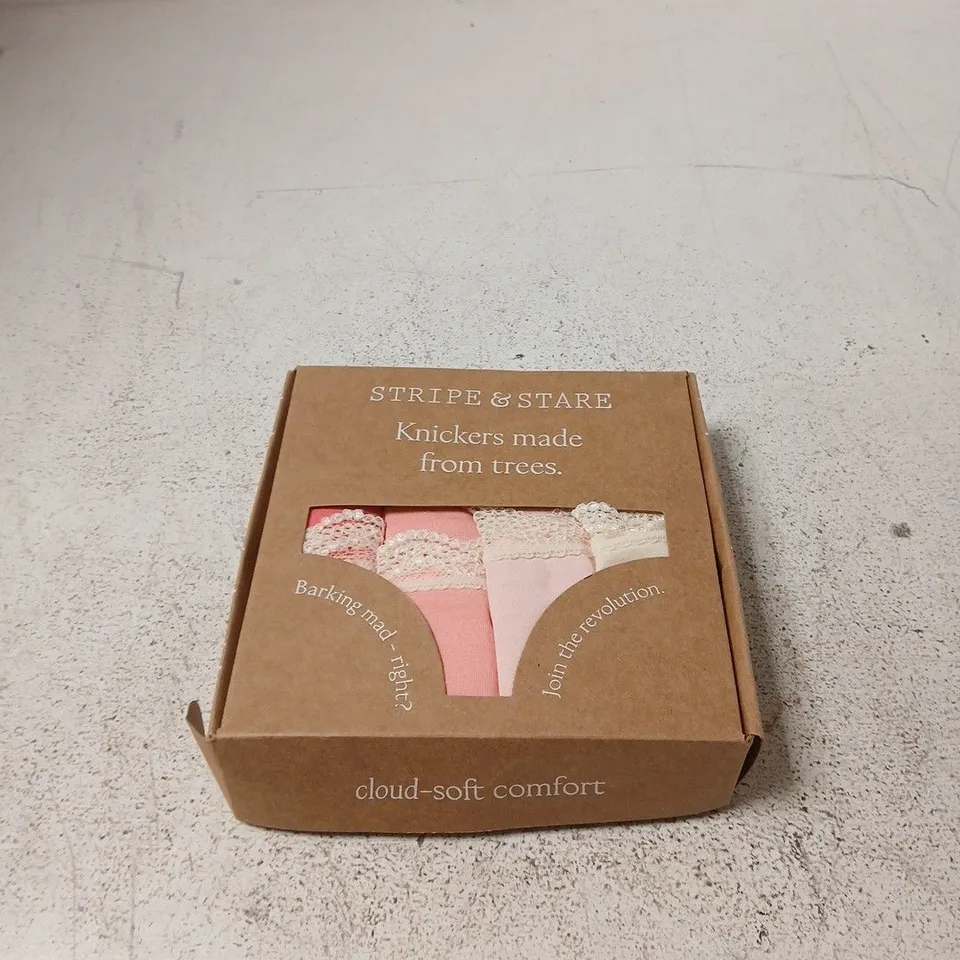 BOXED STRIPE & STARE KNICKERS MADE FROM TREES – COCONUT ICE - S
