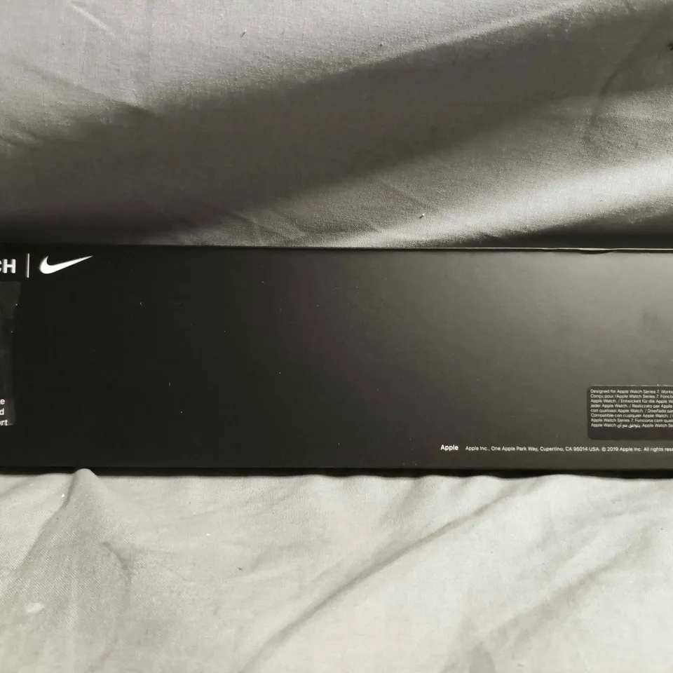 BOXED APPLE WATCH STRAP - NIKE SPORT BAND IN BLACK - 41MM