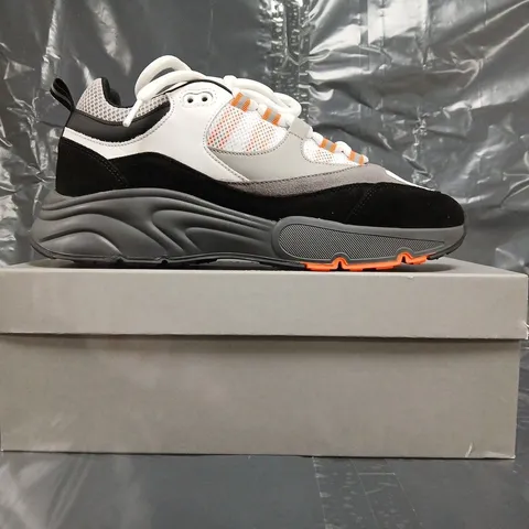 BOXED PAIR OF CLEENS AERO RUNNER SHOES IN SUNSET SIZE UK 11