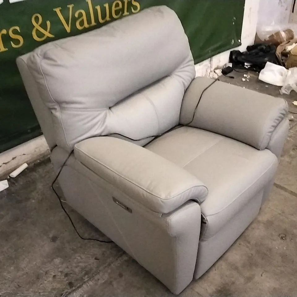 QUALITY BRITISH DESIGNED & MANUFACTURED G PLAN GREY LEATHER ELECTRIC RECLINING ARMCHAIR 