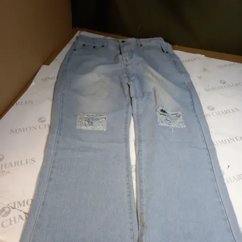 LARGE LIGHT BLUE DENIM JEANS