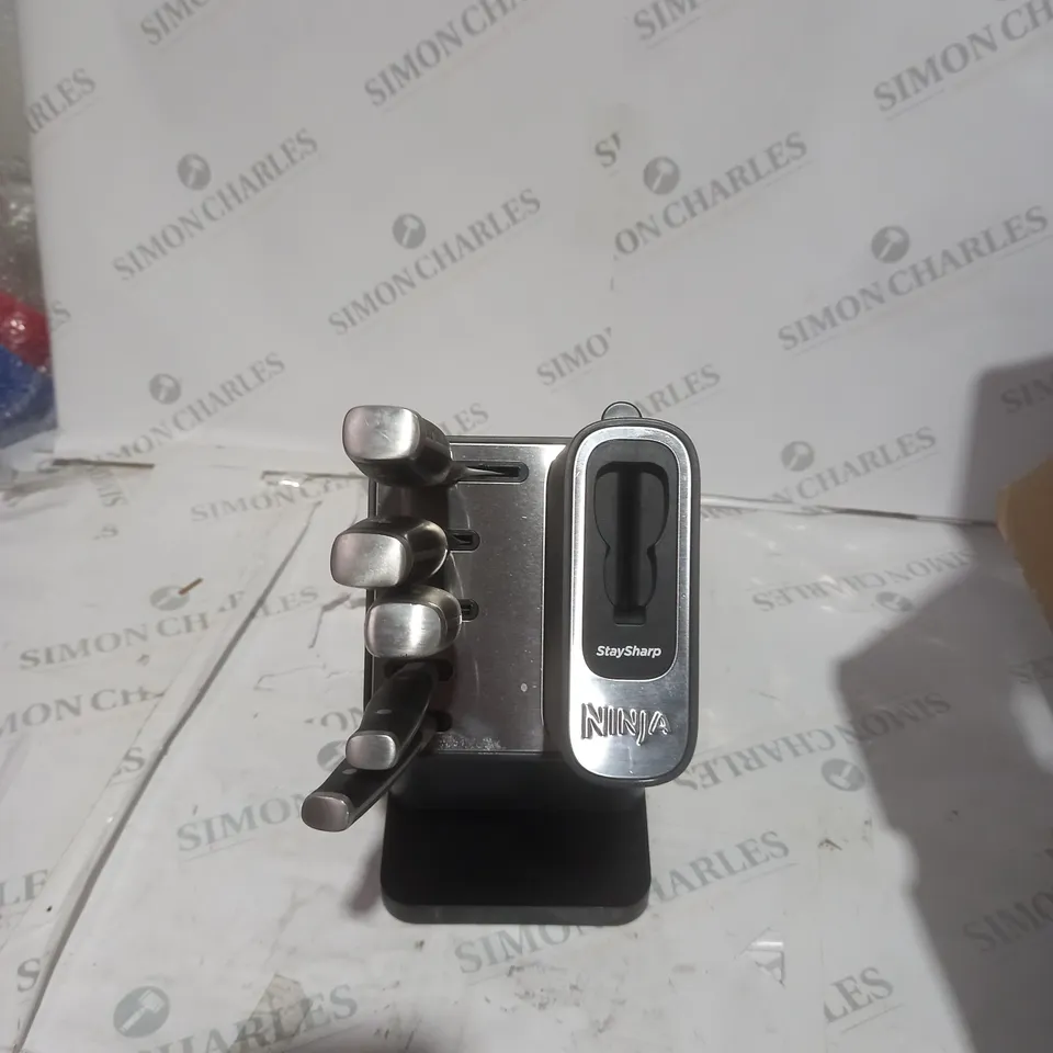 OUTLET BOXED NINA FOODI STAYSHARP KNIFE BLOCK WITH 5PC KNIFE SET