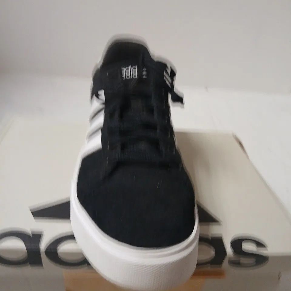 BOXED PAIR OF ADIDAS 4.0 PLATFORM TRAINES - SIZE 9