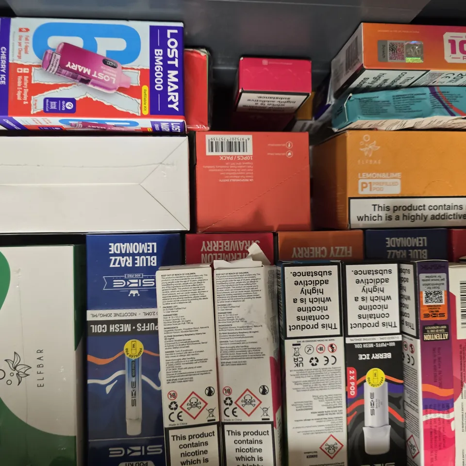 APPROXIMATELY 20 ASSORTED E-CIGARETTE AND VAPE PRODUCTS TO INCLUDE LOST MARY, IVG, ETC - COLLECTION ONLY