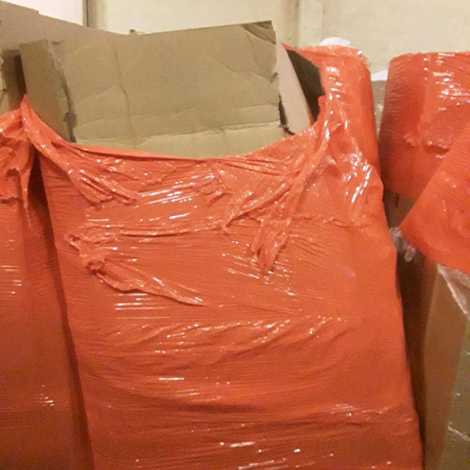PALLET OF ASSORTED PRODUCTS INCLUDING WALL CLOCK, FLOOR FAN, MILKY PLANT, SOFT CLOSE TOILET SEAT, IGAD POLE, MESH CHAIR 