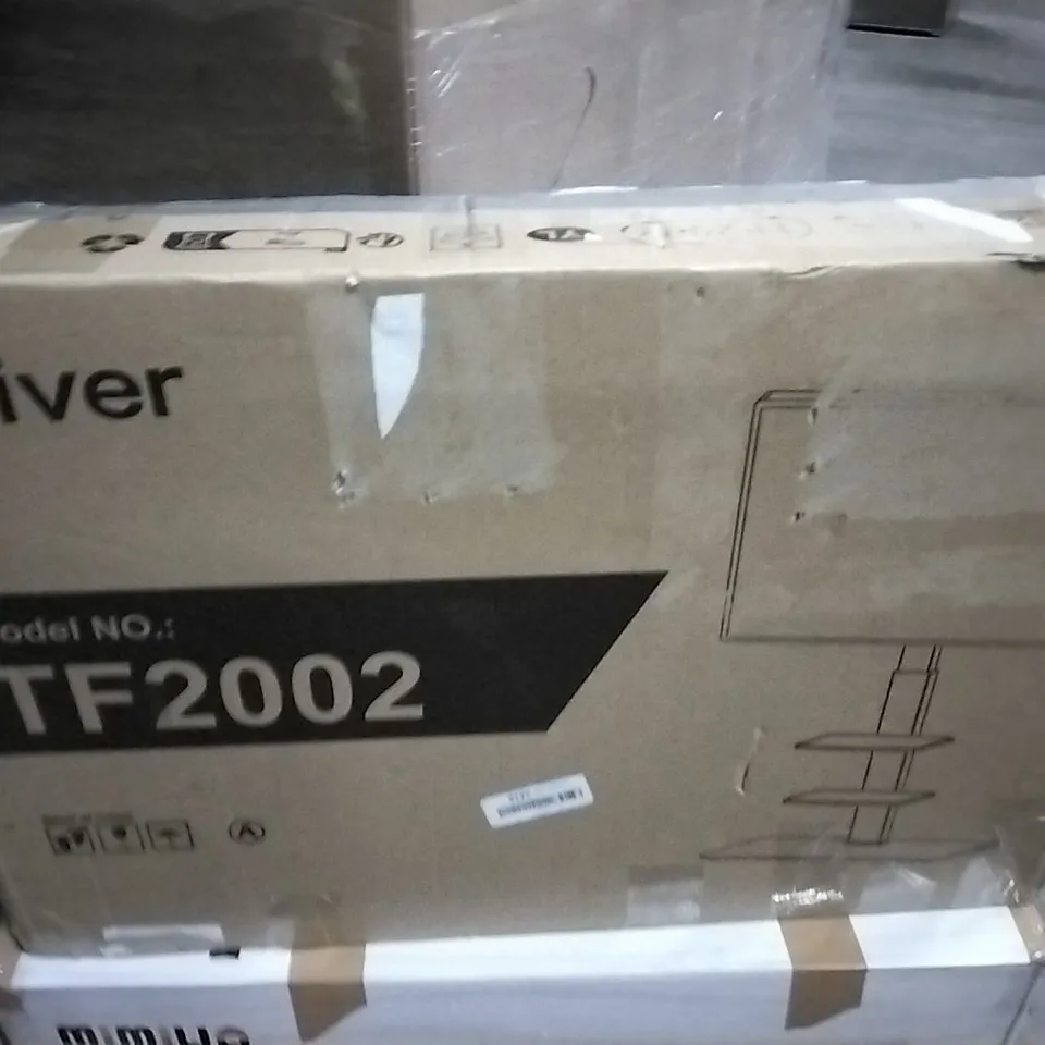 PALLET CONTAINING VARIOUS ASSORTED ITEMS TO INCLUDE: LED PARTY FOAM STICKS, TRUNKI, PIZZA OVEN, DREAM BED TENT. PC MONITOR ETC.
