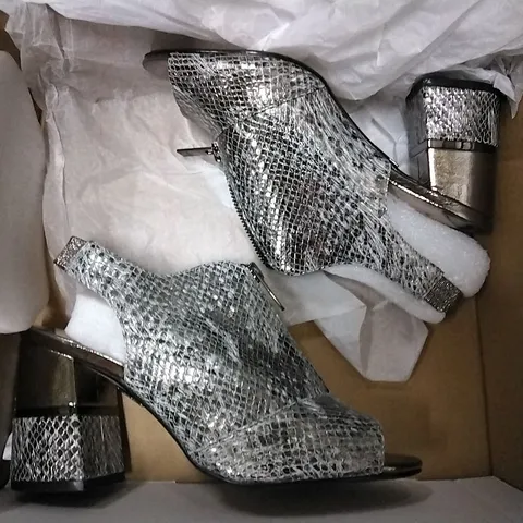 3 SHOE BOXES OF SHOES INCLUDING 2 × HONOR DAYNA GREY LOAFERS SIZE 6, MODA IN PELLE LOELLA HL SH PEWTER SNAKESKIN SIZE 4
