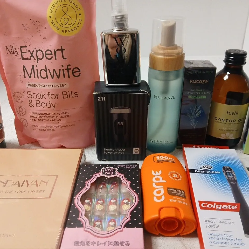 APPROX 12 ASSORTED BEAUTY PRODUCTS TO INCLUDETHE BODY SHOP LOTION, MY EXPERT MIDWIFE BATH SALTS, FUSHI CASTOR OIL, ETC