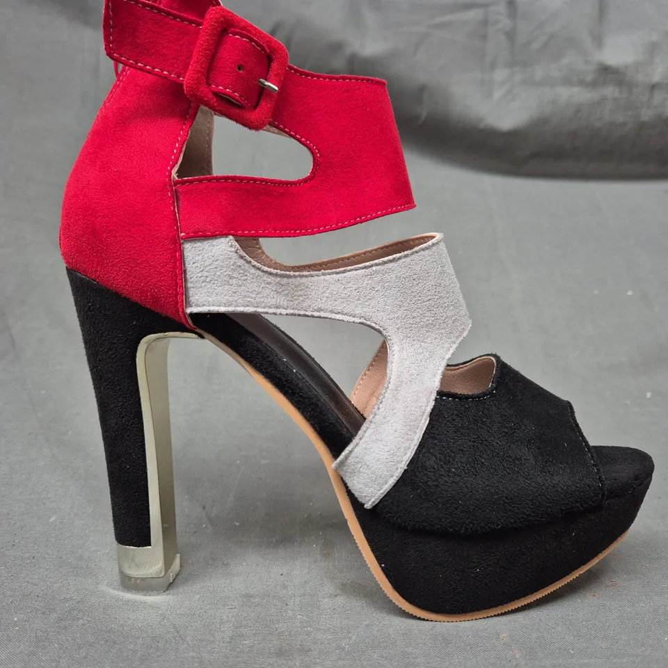 BOXED PAIR OF UNBRANDED PEEP TOE HIGH HEEL SHOES IN BLACK/GREY/RED EU SIZE 38