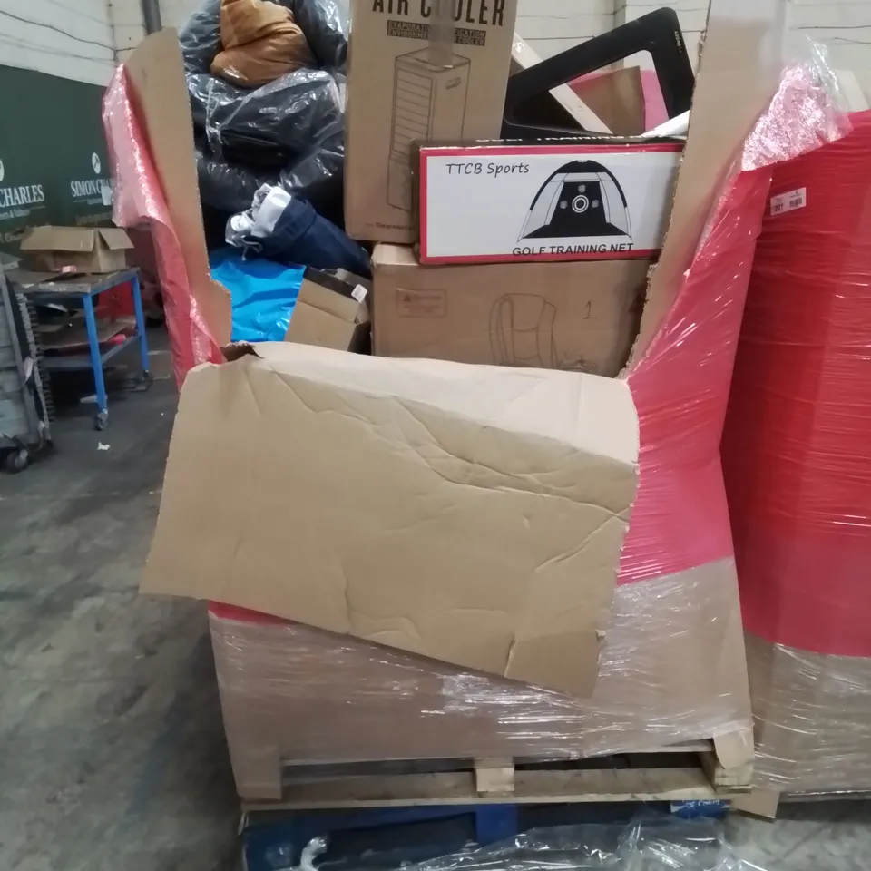 PALLET CONTAINING VARIOUS ITEMS TO INCLUDE GOLF TRAINING NET, OFFICE/GAMING CHAIR, AIR COOLER ETC.