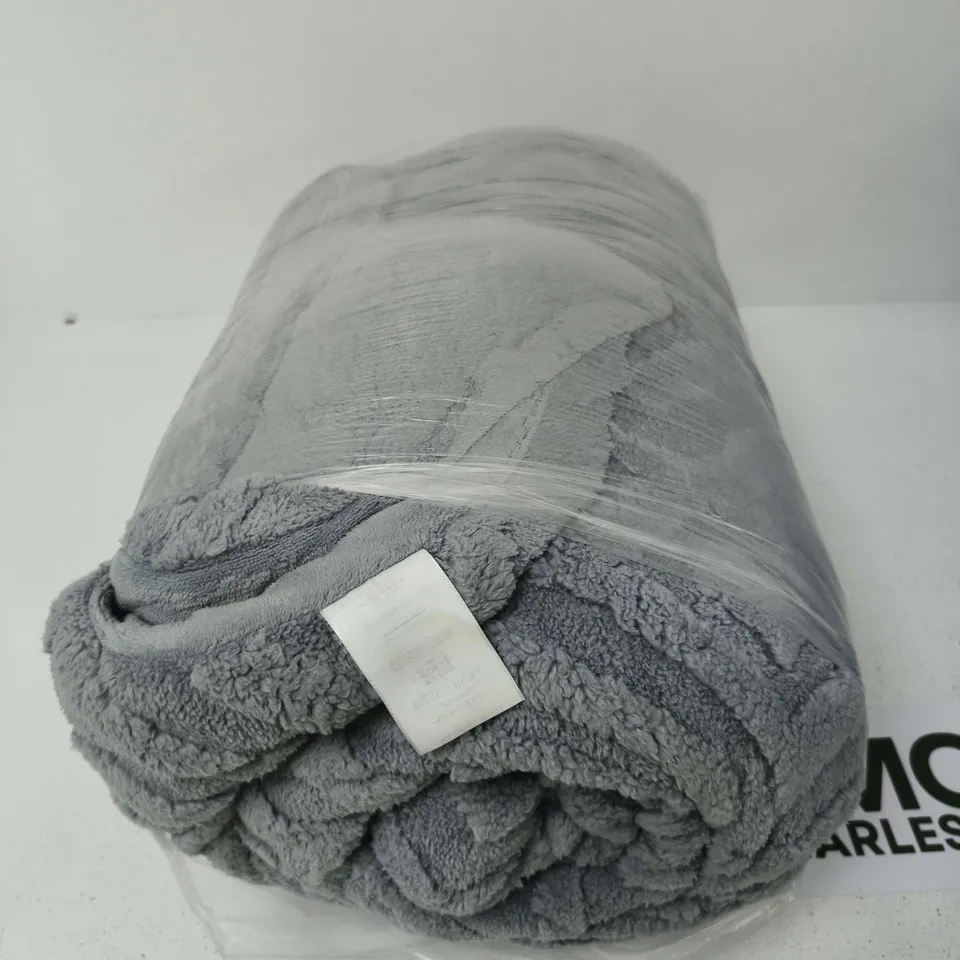 HUSH HAVEN COMFORTER DUVET SET - KING 