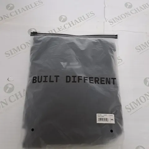 BAGGED BUILT DIFFERENT CREW T-SHIRT SIZE 3XL
