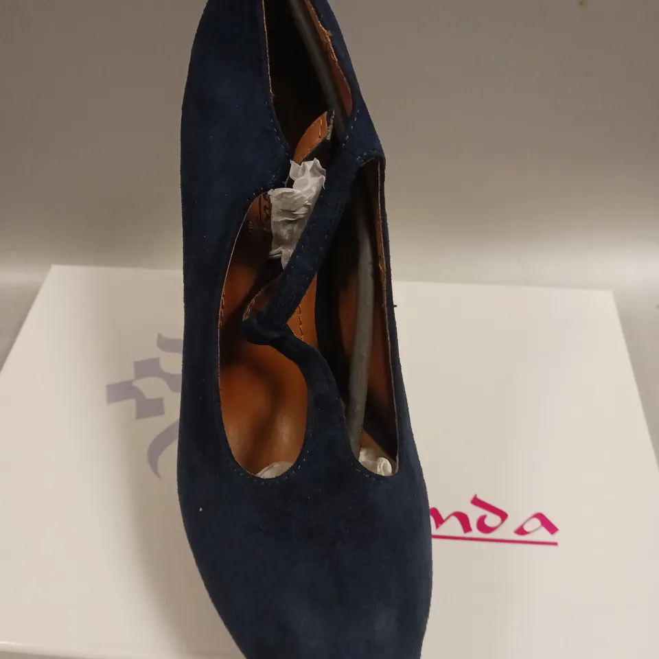 LOT OF 24 BOXED PAIRS OF LAVANDA NAVY HEELED SHOES - VARIOUS SIZES
