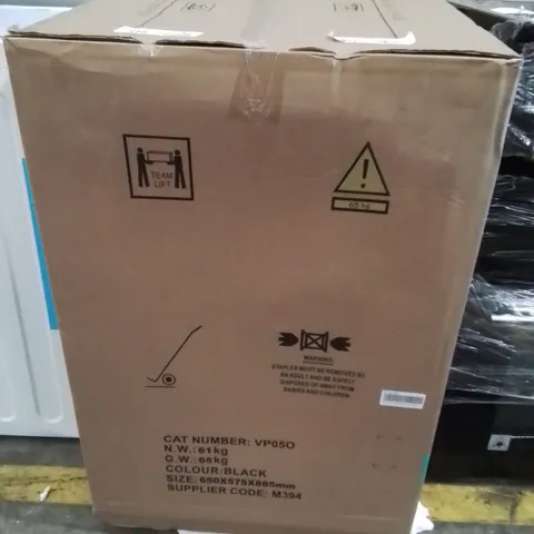 BOXED SWAN SW75130B 9KG LOAD, 1400 SPIN FREESTANDING WASHING MACHINE - BLACK