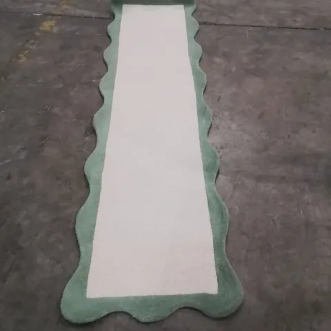 QUALITY DESIGNER AREA RUG - APPROXIMATELY 230X60CM