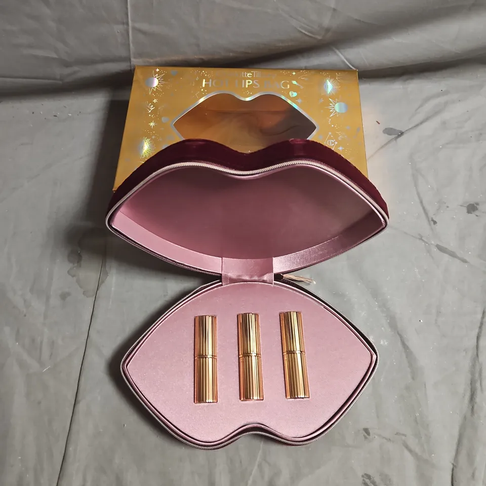 CHARLOTTE TILBURY HOT LIPS BAG GIFT SET – 3 X MATTE REVOLUTION LIPSTICKS
