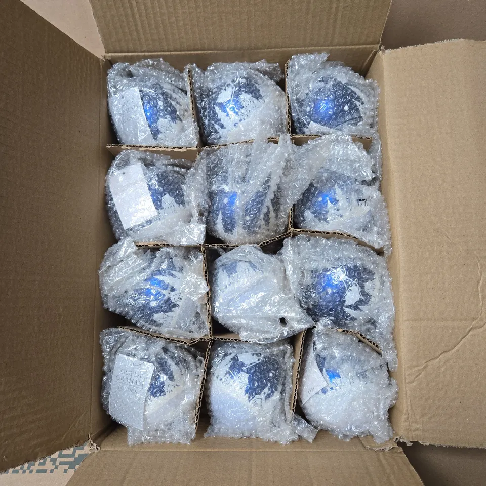 BOX OF 8 X 12 GISELA GRAHAM LONDON BLUE CHRISTMAS BAUBLES WITH WINTER VILLAGE PATTERN