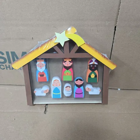 6 X GISELA GRAHAM PAINTED WOOD KIDS NATIVITY FIGURES WITH STABLE