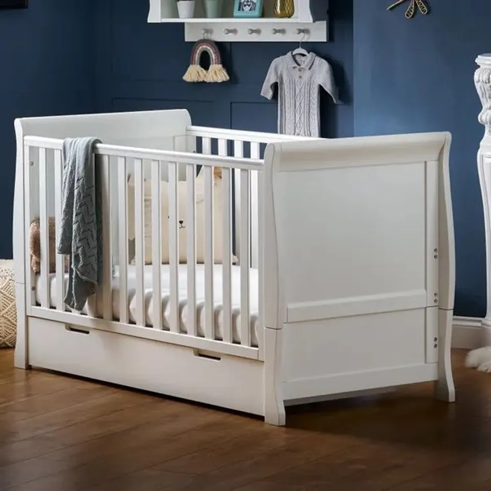 BOXED OBABY STAMFORD CLASSIC COT BED - WHITE (2 BOXES)