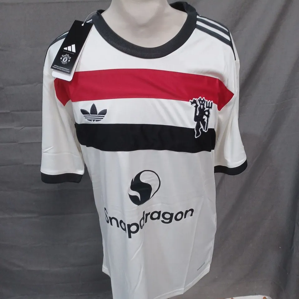 MANCHESTER UNITED FC THIRD SHIRT SIZE M