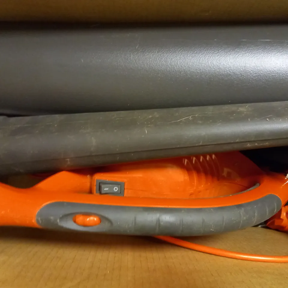 FLYMO POWERVAC 3000V ELECTRIC BLOWER