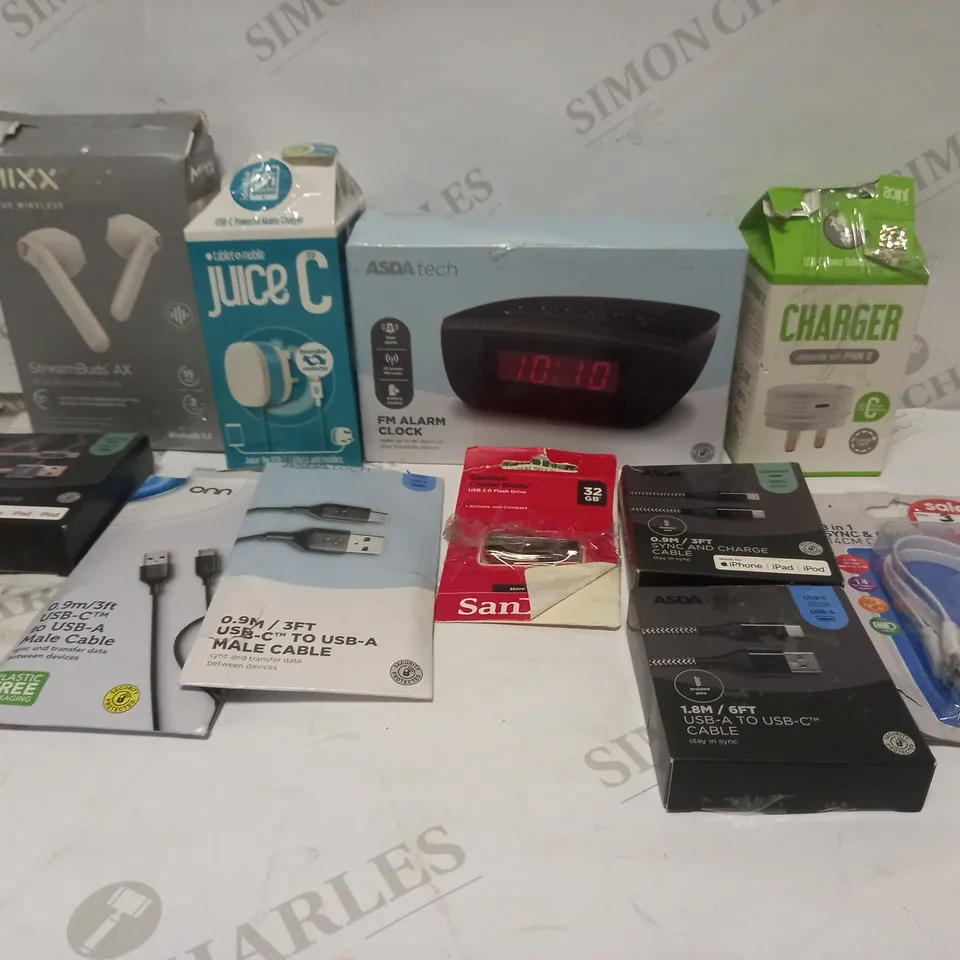 BOX TO CONTAIN APPROX. 20 X ASSORTED ELECTRONIC & TECH PRODUCTS, INCLUDES EARPHONES, CHARGING CABLES, COMPUTER MOUSE, ALARM CLOCK ETC 