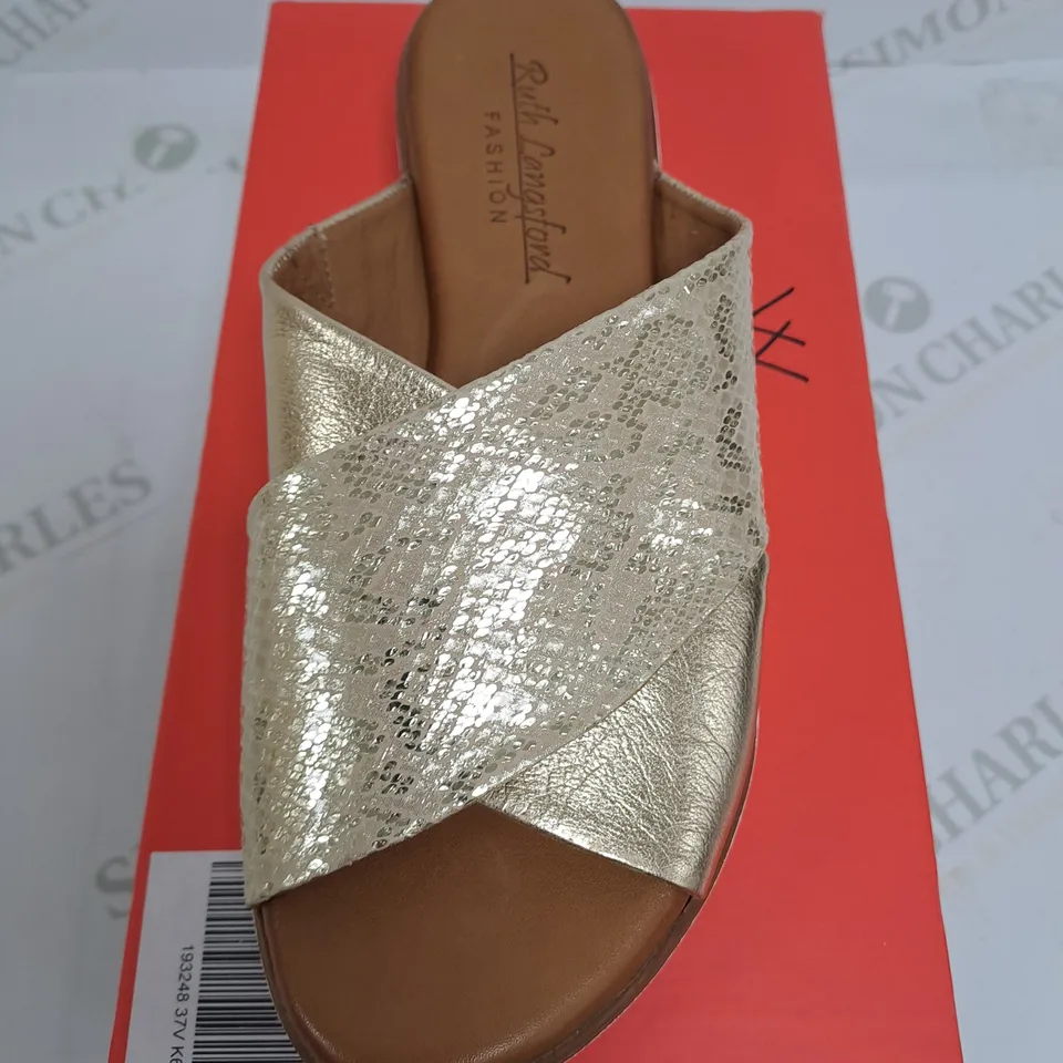 RUTH LANGSFORD FASHION CHAMPAGNE SIZE 6 SANDAL