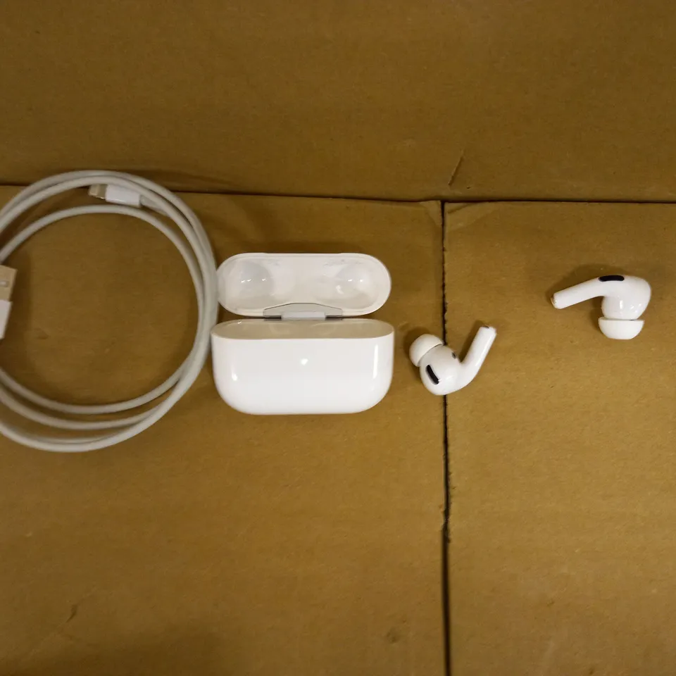 BOXED APPLE AIRPODS PRO