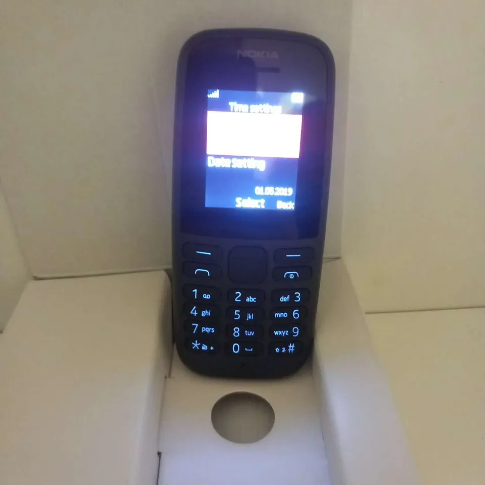 BOXED NOKIA 105 MOBILE PHONE