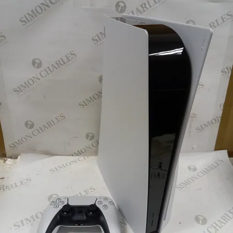 BOXED SONY PLAYSTATION 5 CONSOLE WITH CONTROLLER - 825GB DISK DRIVE EDITION
