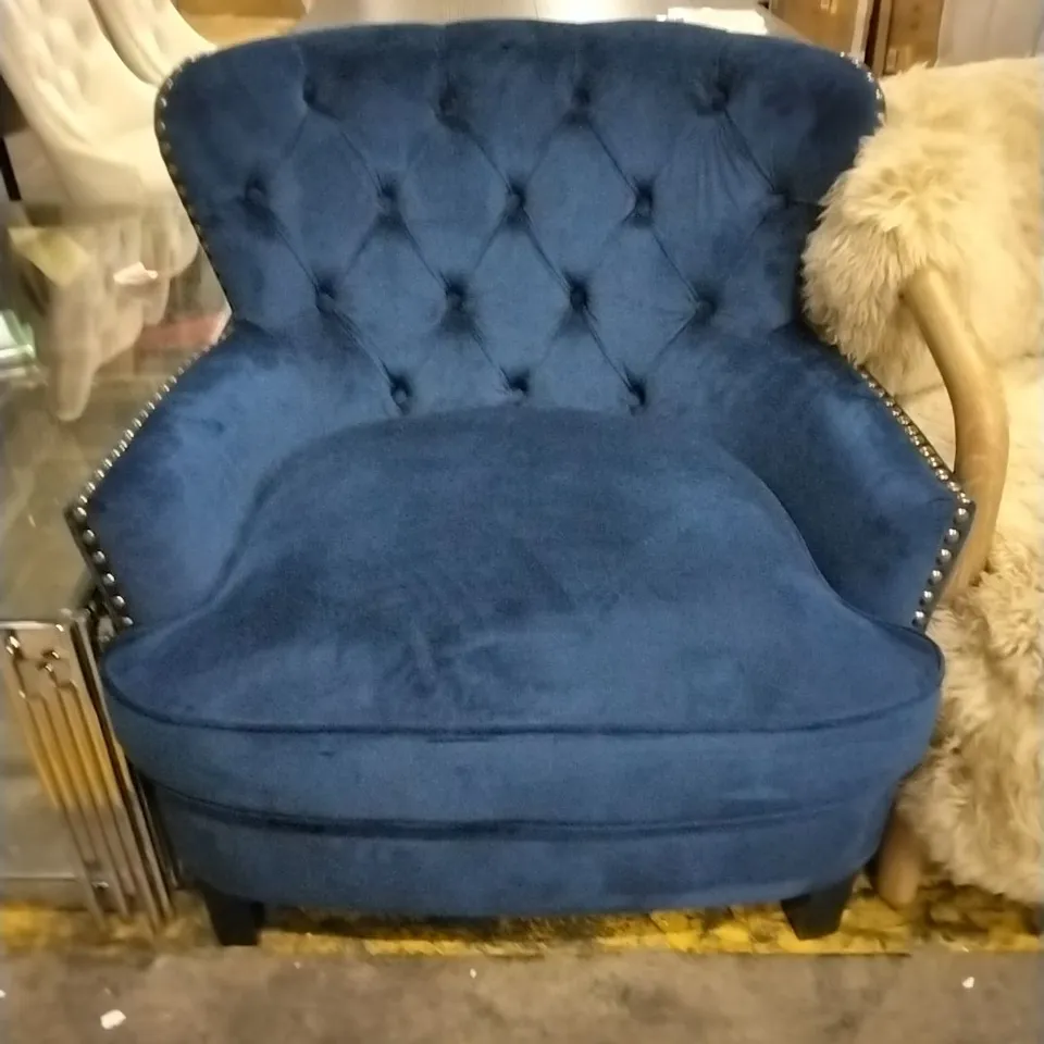 HIGGENBOTHAM VELVET WINGBACK ACCENT CHAIR WITH BUTTON-TUFTED BACK AND NAILHEAD TRIM - BLUE