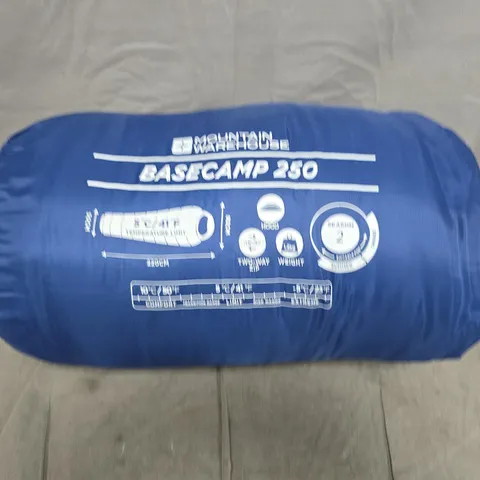 MOUNTAIN WAREHOUSE BASECAMP 250 SLEEPING BAG β BLUE