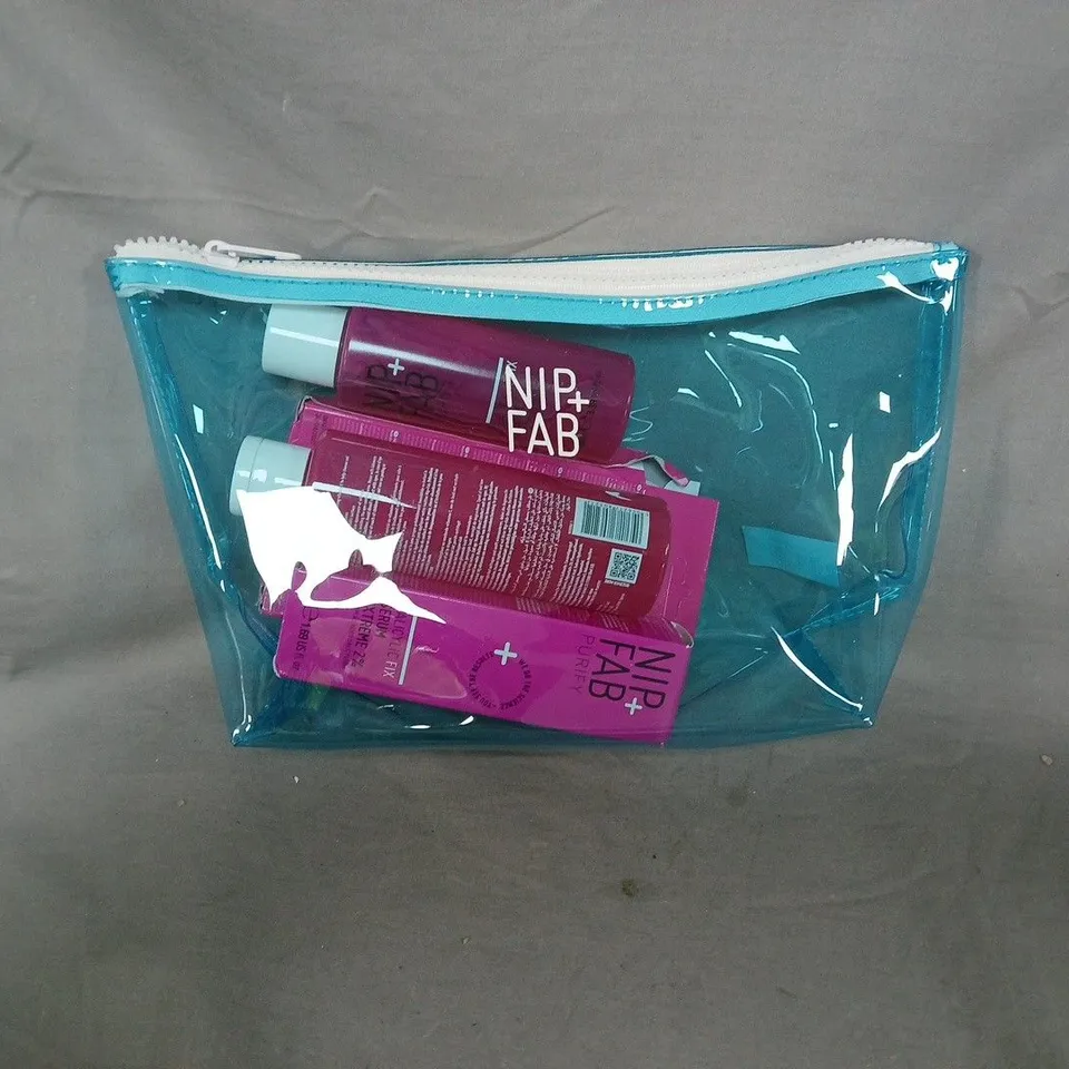 NIP AND FAB GIFT SET IN CLEAR PLASTIC CARRY CASE INCLUDING SPOT PATCHES, FIX TONER ETC