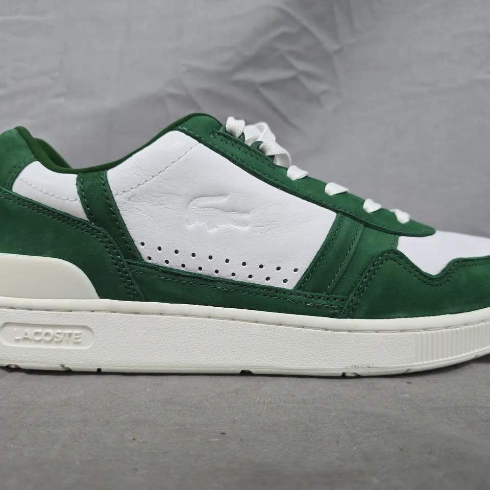 UNBOXED PAIR OF LACOSTE TRAINERS IN GREEN/WHITE SIZE UK 7.5