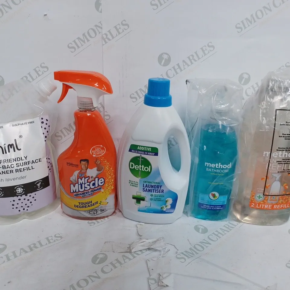 BOX OF APPROX 9 ASSORTED ITEMS TO INCLUDE - MR MUSCLE TOUGH DEGREASER - DETTOL LAUNDRY SANITISER - METHOD BATHROOM CLEANER ECT - COLLECTION ONLY