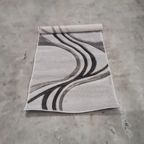 QUALITY DESIGNER AREA RUG - APPROXIMATELY 150X90CM