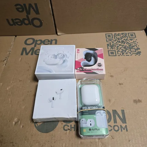 TOTE OF APPROXIMATELY 12 ASSORTED HEADPHONE/EARBUD ITEMS 