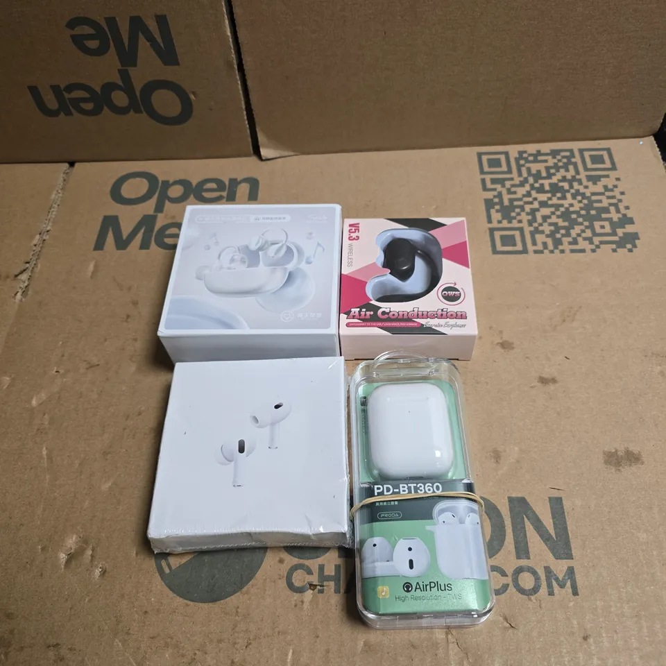 TOTE OF APPROXIMATELY 12 ASSORTED HEADPHONE/EARBUD ITEMS 