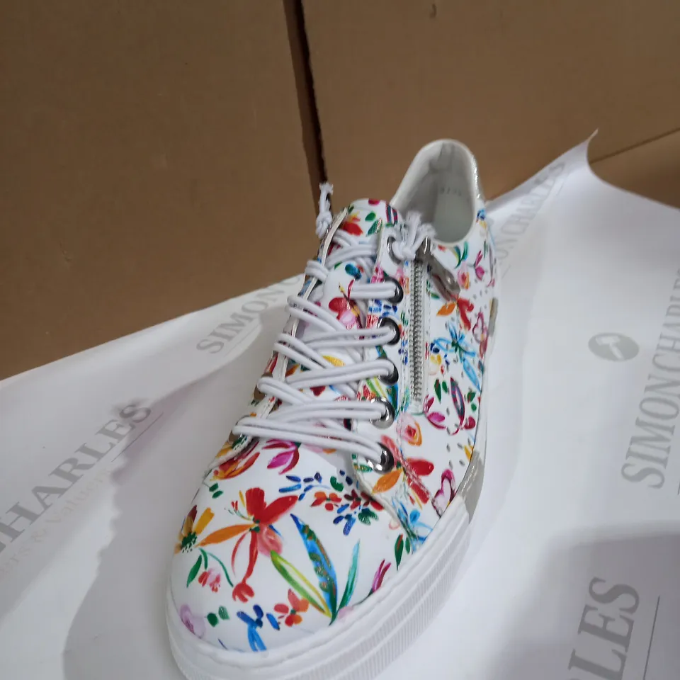 RIEKER FLOWER STYLE TRAINERS SIZE 6.5
