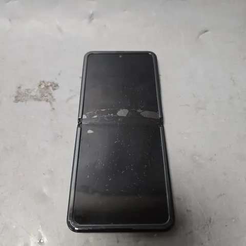 SAMSUNG GALAXY Z FLIP