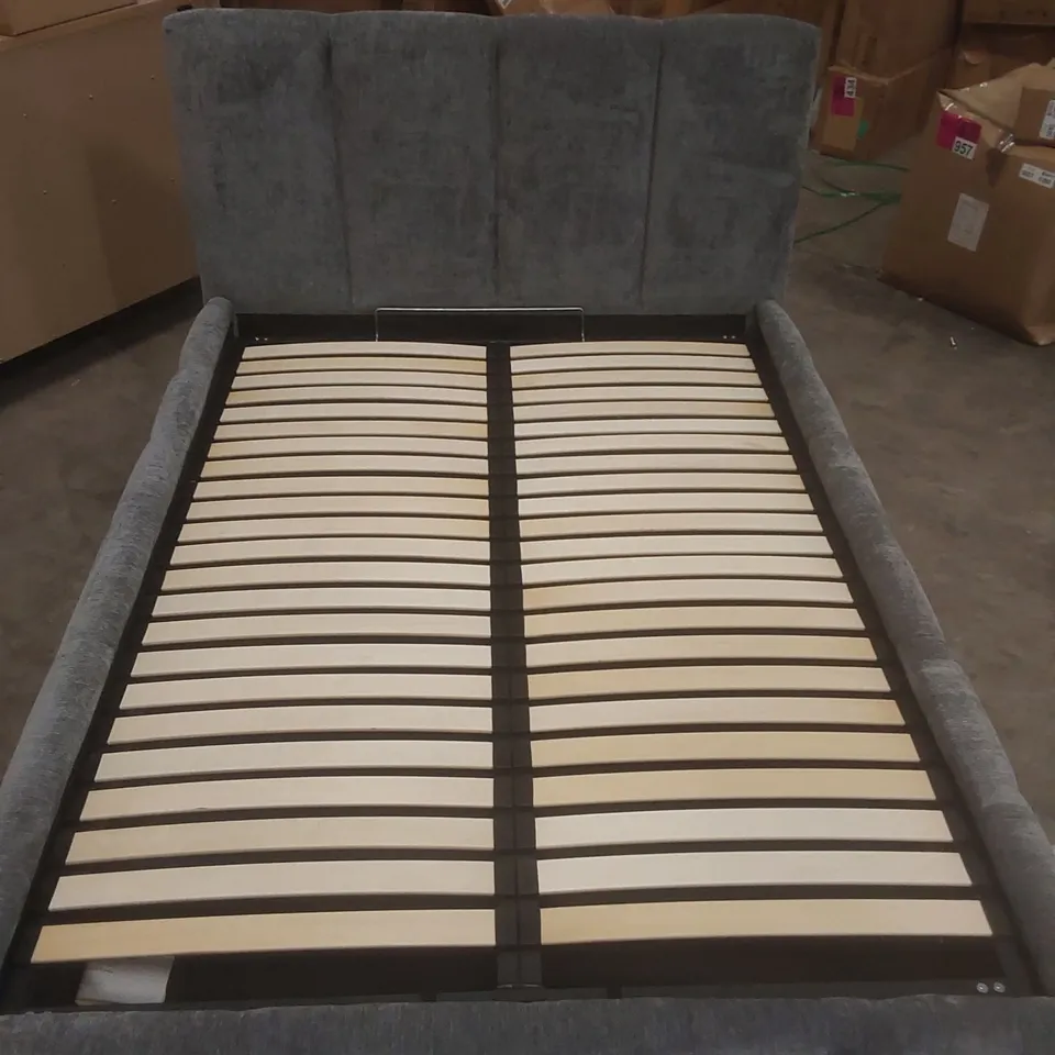 MODERN UPHOLSTERED DOUBLE BED WITH LIFT-UP STORAGE AND STRUCTURED HEADBOARD