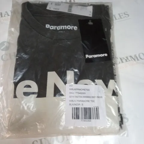 URBAN OUTFITTERS PARAMORE T-SHIRT SIZE S