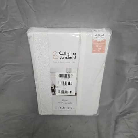 CATHERINE LANSFIELD BRODERIE ANGLAISE KING SIZE DUVET SET – WHITE