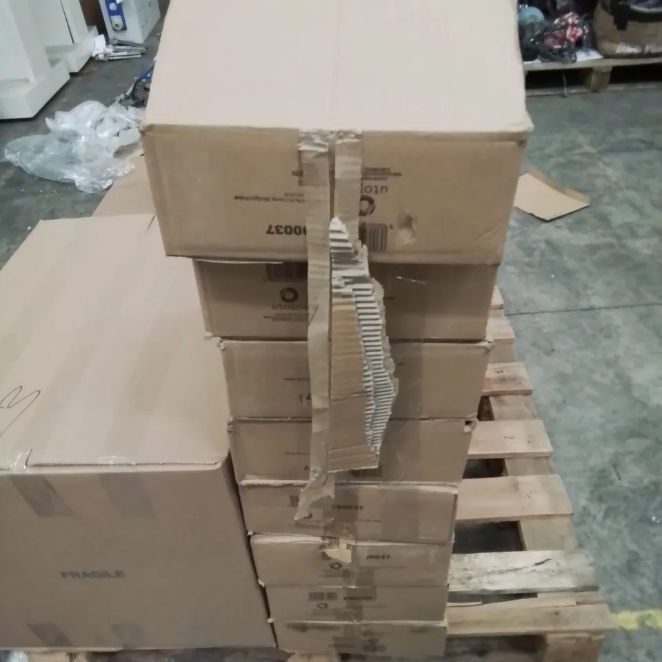 96 BOXED WHITE STRAIGHT SIDED MUGS
