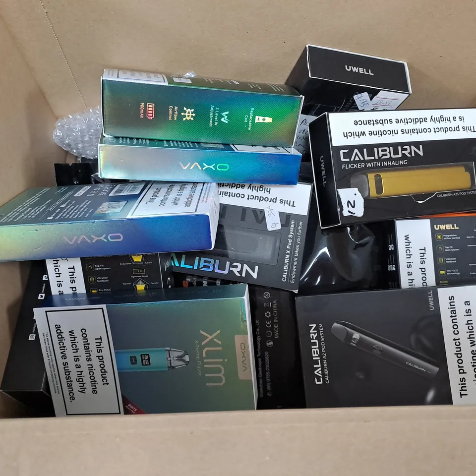 APPROXIMATELY 20 VAPES & E-CIGARETTES TO INCLUDE - ASPIRE K3 - UWELL CALIBURN - OXVA XLIM X TREME ECT